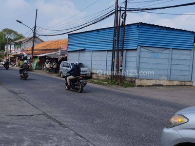 Gudang nurah. Sangat setrrategus bebas banjir