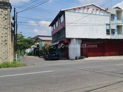 Ruang usaha strategis di jalan raya grogol solo baru