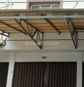 Ruko di Ruko Taman Aries. Jl. Mustika. Jakarta barat Sudah Renovasi SHM 60 m2