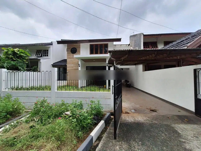 Rumah 2 Lantai Sudah Renovasi Unfurnished SHM di Bumi Bintaro Permai,