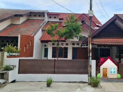 Rumah 4 kamar dekat Summarecon Bekasi