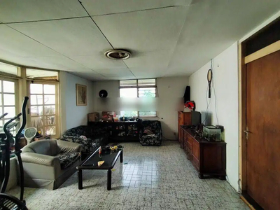Rumah Butuh Renovasi Unfurnished SHM di Asem Dua, Jakarta Selatan