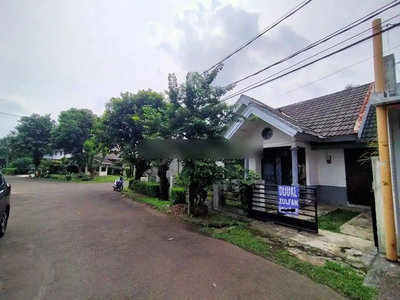 Rumah Butuh Renovasi Unfurnished SHM di Kuricang, Tangerang Selatan
