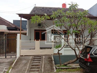 Rumah di Puri Anjasmoro , Semarang Si 4608s