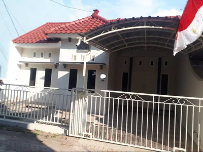 Rumah dijual di Malang +AC dekat terminal arjosari plasa araya