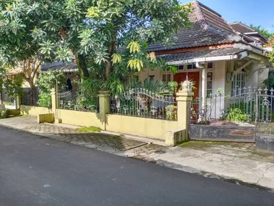 Rumah Kost 2 Lantai Lokasi Dekat Kampus di Depok Sleman