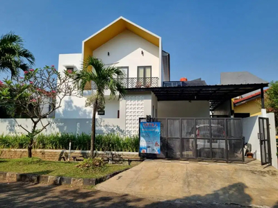Rumah mewah di komplek elit Jatibening Bekasi
