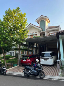 Rumah mewah di komplek elit Persada Golf Jatibening Bekasi