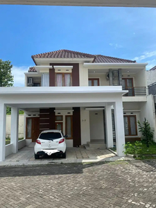 Rumah Mewah Modern Full Furnish Dalam Perumahan JL. Kaliurang Km. 8