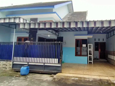 Rumah Nyaman Dalam Perumahan Colomadu