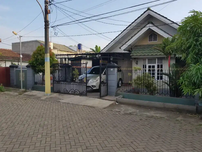 Rumah villa regency tangerang 1