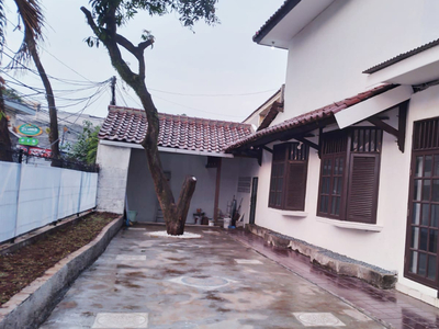 Disewakan Rumah Siap Huni dan Lokasi Strategis @Villa Bintaro Asri, Ciputat