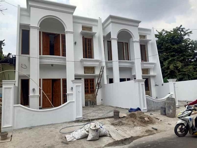 Rumah Baru Dalam Komplek Strategis Di Duren Sawit Dekat Jalan Raya
