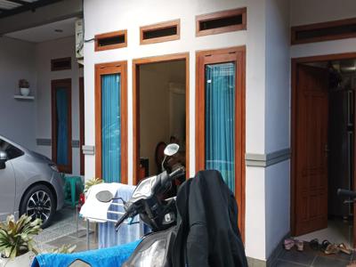 Rumah 2 lantai, bebas banjir , akses mudah di Bintaro sektor 3