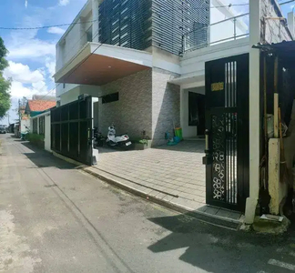 DI JUAL RUMAH MEWAH GAJAHMUNGKUR SEMARANG