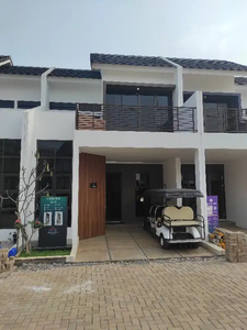 dijual rumah 2 lantai modal 10jt langsung Huni di Kristal aryana