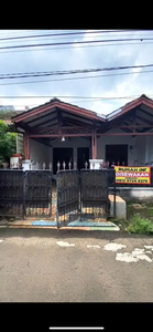 Disewakan dan Dikontrakkan Rumah 2 Lantai di Ciputat