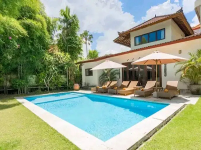 For Rent Villa At Seminyak 4 BR Fully Furnished