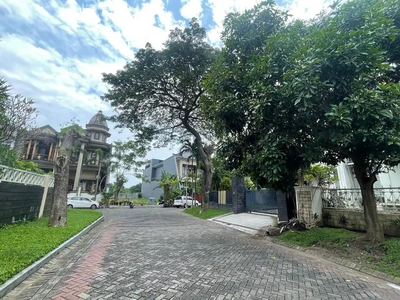 Kavling Ciamik Row Jalan Besar di Graha Famili Surabaya Barat