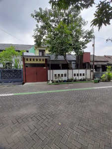 Rumah Asri, Nuansa Tropis Mediterania di Semarang Timur