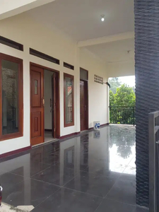 Rumah bgs Lenteng agung jaksel sebrang Univ.Pancasila 30jt/thn Net