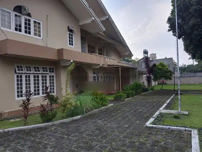 Rumah luas, asri, lokasi strategis Jalan Damai Sejahtera, Pondok Labu
