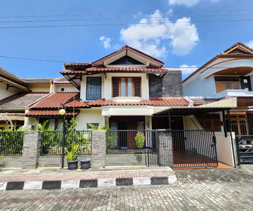 Rumah Mewah di Puri Gejayan Dekat Pintu Pakuwon Mall