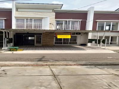 Di Kontrakan Rumah 2 Lantai Full Purnish Galuhmas di Karawang Barat