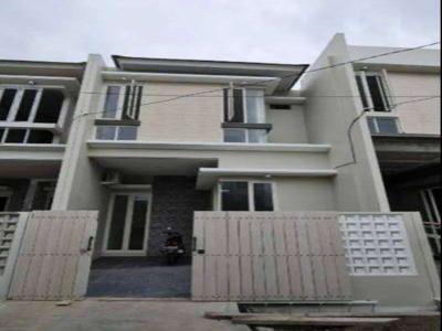 Dijual Rumah Minimalis Modern New Gress di Rungkut Barata