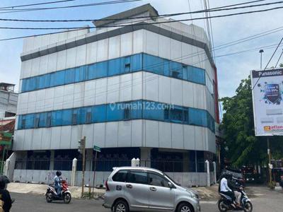 Disewakan Gedung Cocok Untuk Kantor Di Jl. Mt. Haryono Semarang