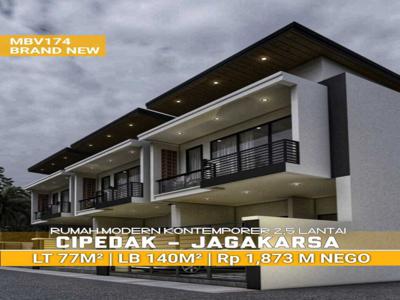 MBV174 Rumah 2,5 Lantai Modern Kontemporer di Cipedak, Jagakarsa