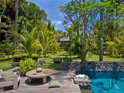 Reduced Price - Magnificent Riverside Art Deco Style Family Home, Min. To UBUD