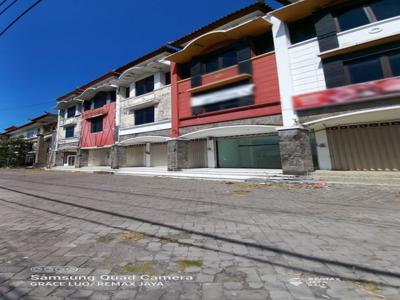 Ruko 3 Lantai dengan parkir luas di Sidakarya, Denpasar