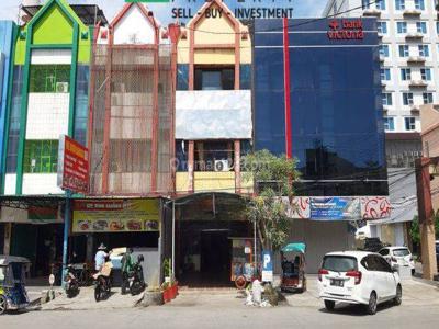 Ruko Murah Dan Strategis di Jln Boulevard Kota Makassar