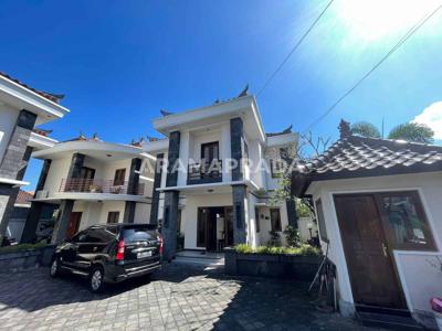 Rumah 2 Lantai Minimalis Kawasan Premium Tukad Badung Renon Denpasar
