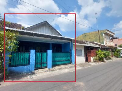 rumah sederhana siap huni lokasi temgah kota solo manahan