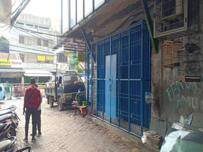 Disewakan: Kios palmerah ruko lantai 1/hook,, sebelah Ramanaya Pasar