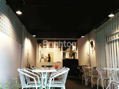 SEWA STAND CAFE DI AREA STRAGTEGIS WILIS DEKAT DEMPO