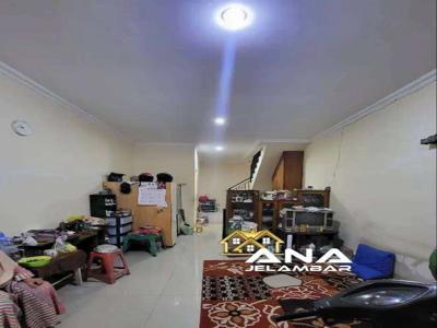 ANA RUMAH 4X14.5M² LOKASI NYAMAN DI JELAMBAR