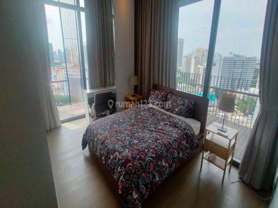 Best Unit 2 BR 150sqm, Good City View, Full Furnished With Balcony And Private Lift In Senopati Suites 3