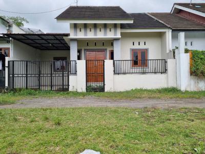 DIJUAL MURAH RUMAH SIAP HUNI AKSES BAGUS DI PURWOMARTANI SLEMAN