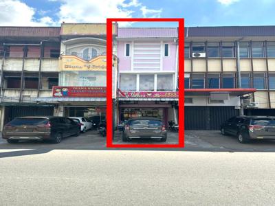 Dijual Ruko 3 Lantai Siap Pakai di Jl. Tanjung Pura