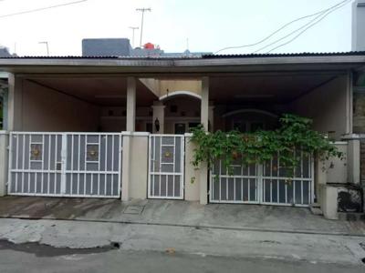 Dijual Rumah di dalam Cluster Harapan Indah Regency.