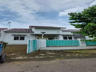 Dijual Rumah, Lingkungan Ramah Anak, Deket akses Tol Tanah Baru