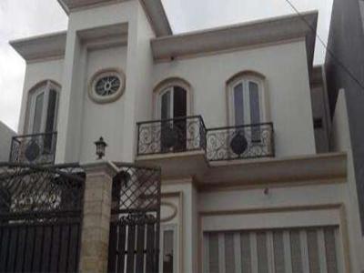 Dijual rumah mewah di Jalan Salihara Pasar Minggu Jaksel