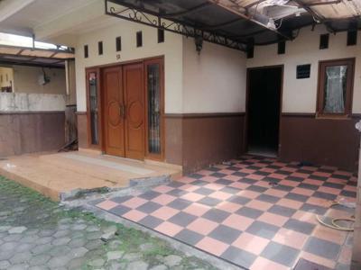 Dijual Rumah siap huni di Kompleks Griya Damai, Condet, Jakarta Timur