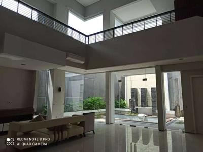 For Rent Graha Family with Pool Full Furnish