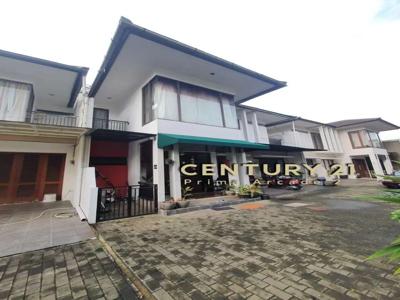 Forsale Rumah Cantik Daerah Sektor 1 sc4040 ms