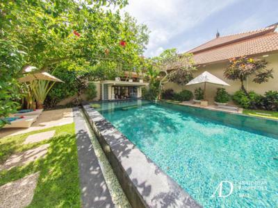 FREEHOLD BOUTIQUE VILLA AND SPA IN JIMBARAN