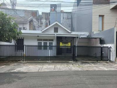 JUAL RUMAH LAMA KEBAYORAN BARU